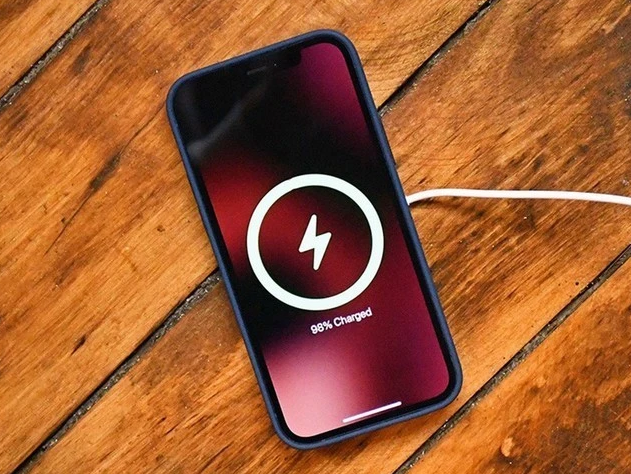 岢岚苹果手机维修分享iPhone 12可以随便充电吗 